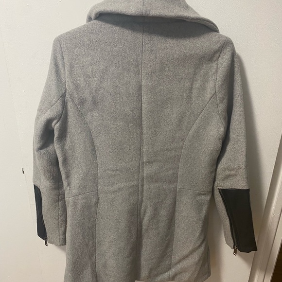 Jacket for woman - Picture 4 of 4